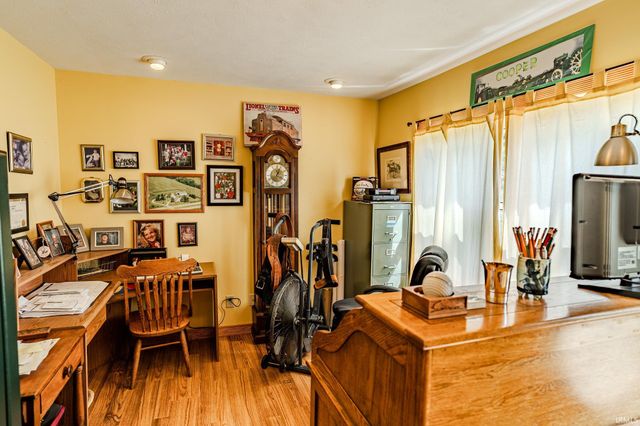 4800 S US 41, Boswell, IN 47921