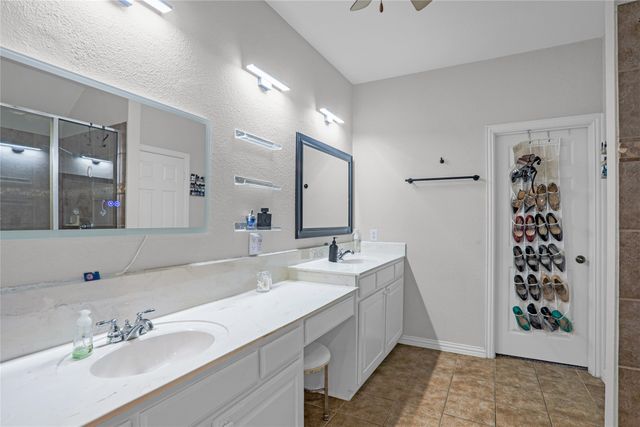 6045 Turtle Creek Court, North Richland Hills, TX 76180