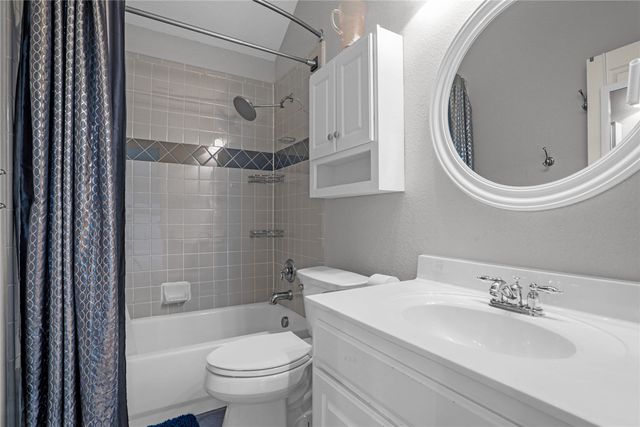 6045 Turtle Creek Court, North Richland Hills, TX 76180