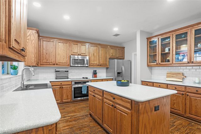 6045 Turtle Creek Court, North Richland Hills, TX 76180