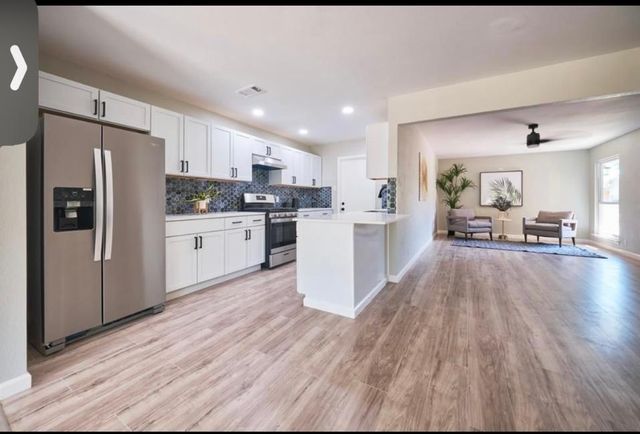 2207 Galway ST, Austin, TX 78758