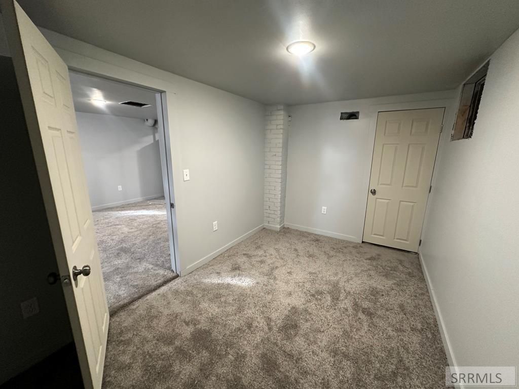 Image 10 of property listing at 295 S Boulevard, Idaho Falls, ID 83401