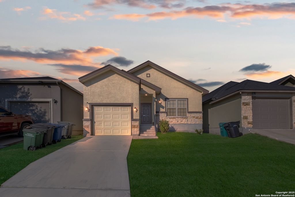 7019 Hallie Rdg, San Antonio, TX 78227