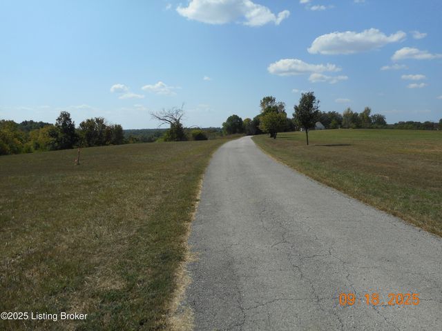 1 Inghram Ln, Bloomfield, KY 40008