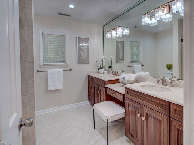 1277 Mossy Oaks CT, Virginia Beach, VA 23454