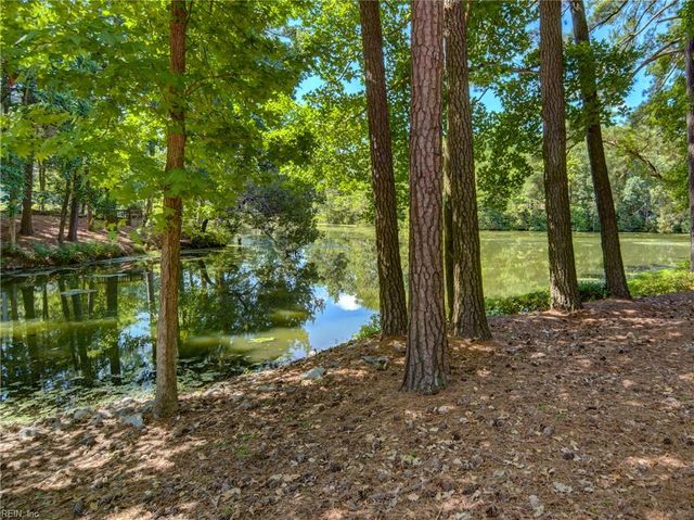 1277 Mossy Oaks CT, Virginia Beach, VA 23454