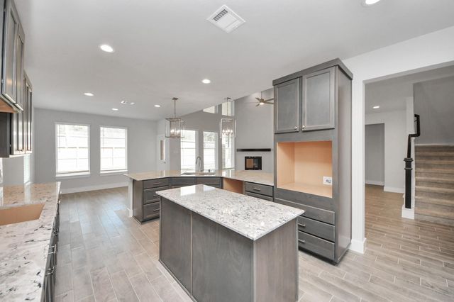 2117 Corn Thistle Way, Magnolia, TX 77355