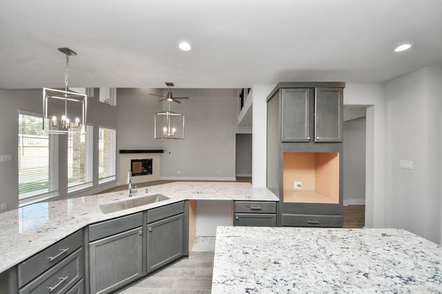 2117 Corn Thistle Way, Magnolia, TX 77355