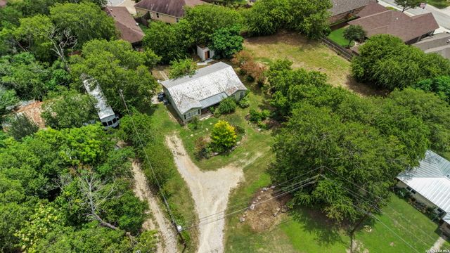 1521 S MESQUITE AVE, New Braunfels, TX 78130