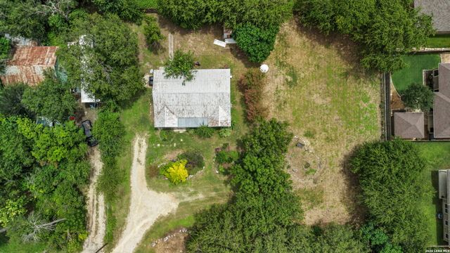 1521 S MESQUITE AVE, New Braunfels, TX 78130