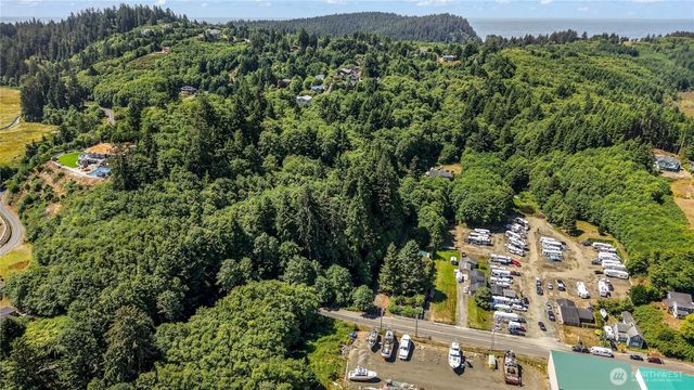 5001 Fourth Avenue SW, Ilwaco, WA 98624