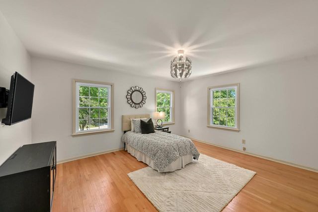 229 W Indian Creek COURT, Fox Point, WI 53217
