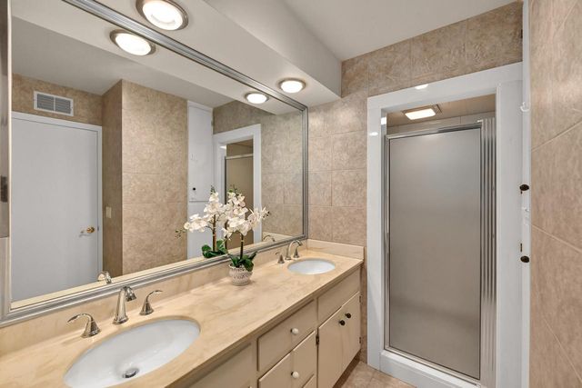 229 W Indian Creek COURT, Fox Point, WI 53217