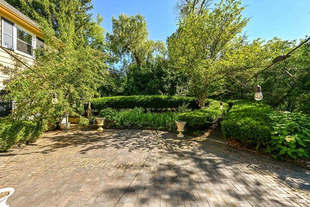 229 W Indian Creek COURT, Fox Point, WI 53217