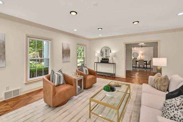 229 W Indian Creek COURT, Fox Point, WI 53217