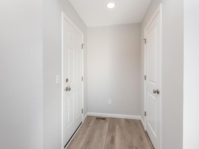 2127 River Bend Trail, Mayer, MN 55360