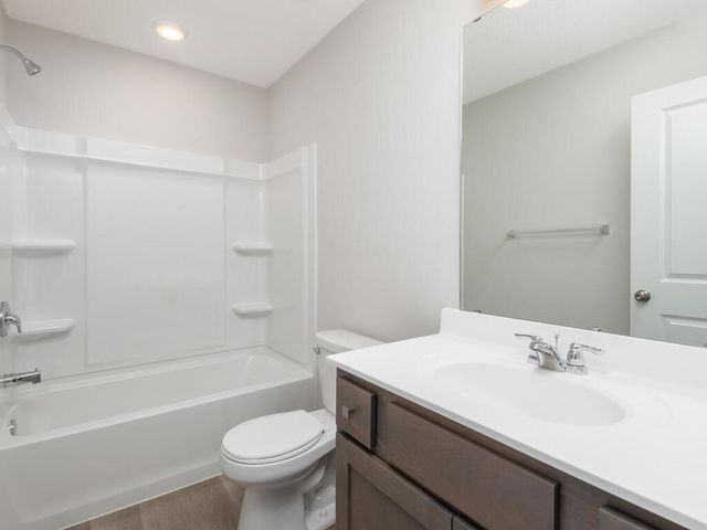 2127 River Bend Trail, Mayer, MN 55360