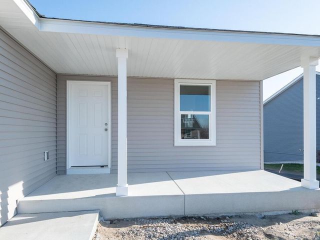 2127 River Bend Trail, Mayer, MN 55360