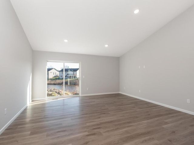 2127 River Bend Trail, Mayer, MN 55360