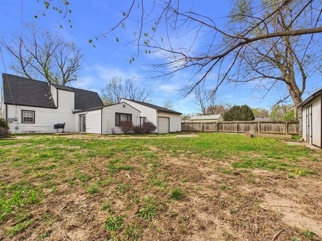 510 Wire Ave, Haysville, KS 67060