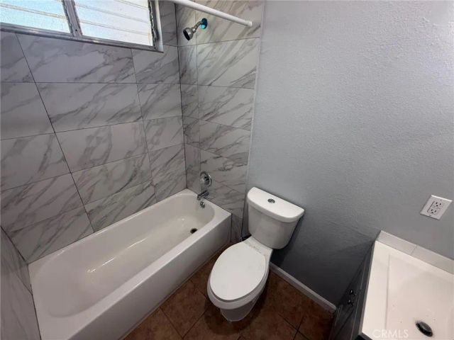 43051 Yew Street, Lancaster, CA 93536