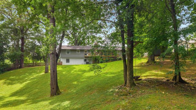 3350 Oak Burr Drive, Chattanooga, TN 37419