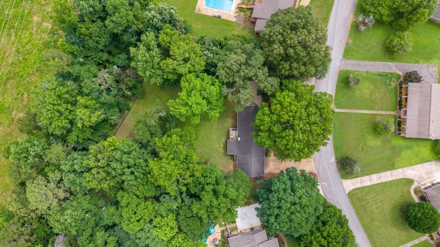 3350 Oak Burr Drive, Chattanooga, TN 37419