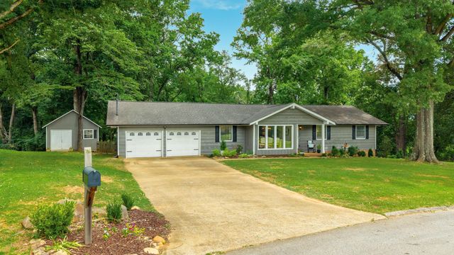 3350 Oak Burr Drive, Chattanooga, TN 37419