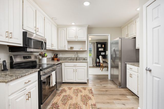 3350 Oak Burr Drive, Chattanooga, TN 37419