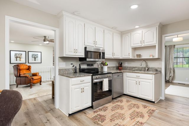 3350 Oak Burr Drive, Chattanooga, TN 37419
