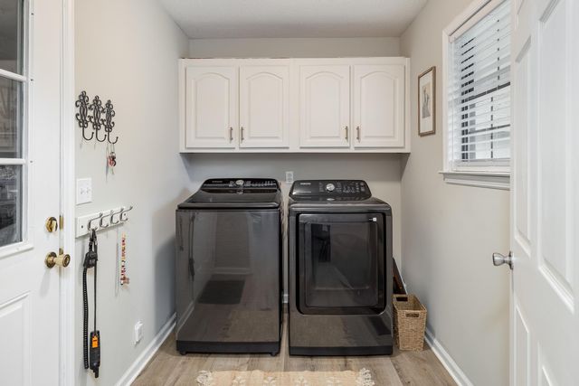 3350 Oak Burr Drive, Chattanooga, TN 37419