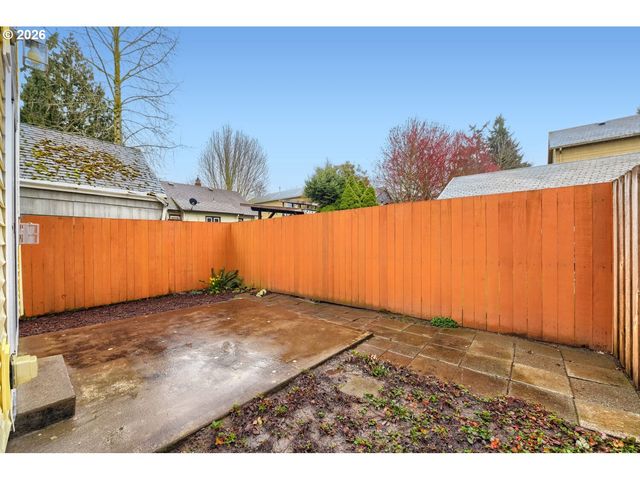 6626 N SENECA St, Portland, OR 97203