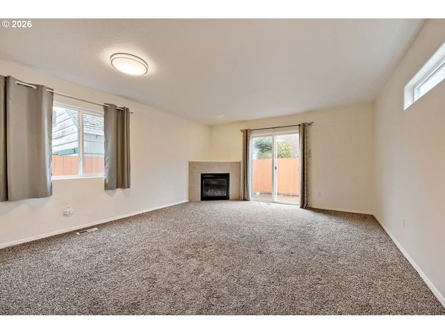 6626 N SENECA St, Portland, OR 97203