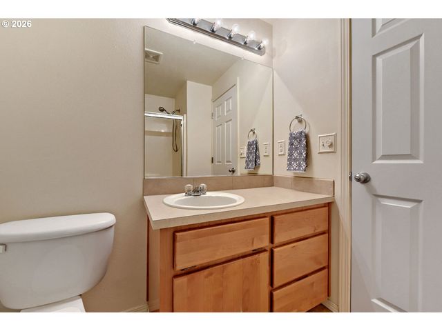 6626 N SENECA St, Portland, OR 97203