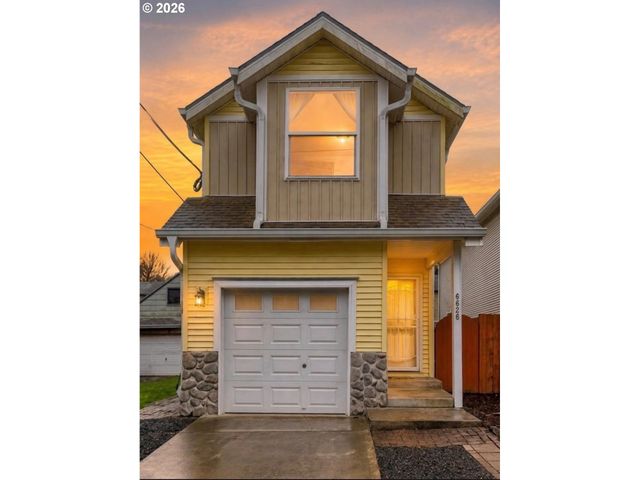 6626 N SENECA St, Portland, OR 97203
