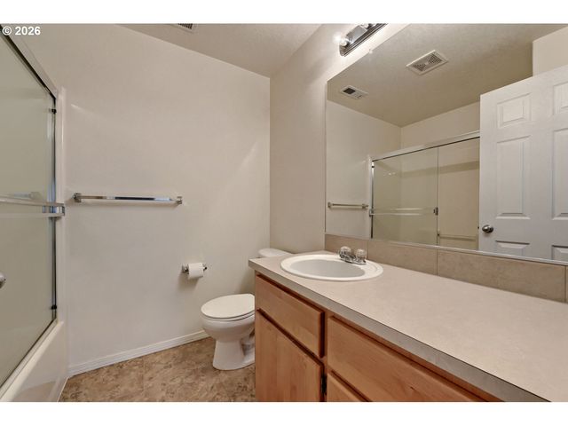 6626 N SENECA St, Portland, OR 97203