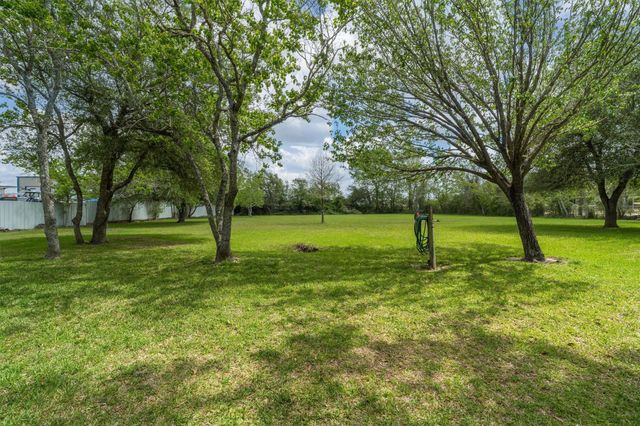 2311 Anders Lane, Kemah, TX 77565