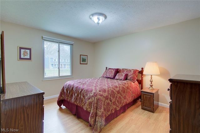 95 Oakhurst Drive, Munroe Falls, OH 44262