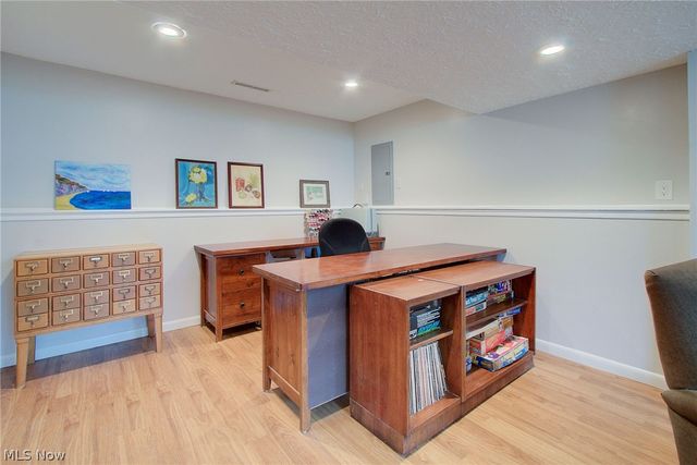 95 Oakhurst Drive, Munroe Falls, OH 44262