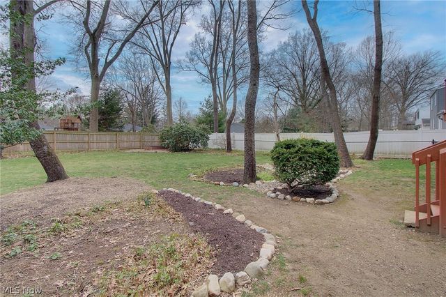 95 Oakhurst Drive, Munroe Falls, OH 44262