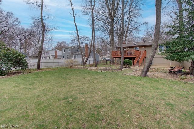 95 Oakhurst Drive, Munroe Falls, OH 44262