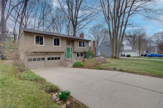 95 Oakhurst Drive, Munroe Falls, OH 44262