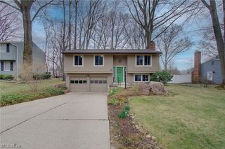 95 Oakhurst Drive, Munroe Falls, OH 44262