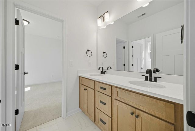 106 Sherwood Lane, Hillsborough, NC 27278