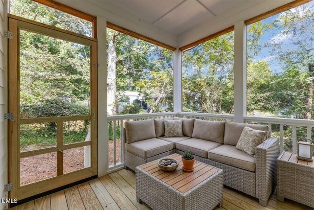 106 Sherwood Lane, Hillsborough, NC 27278