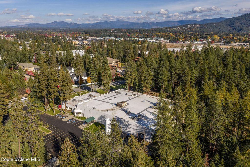 750 W CANFIELD AVE, Coeur d'Alene, ID 83815 photo 5