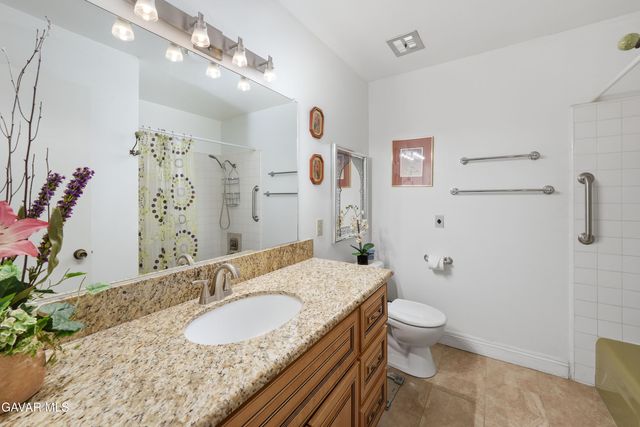 38452 Stanridge Avenue, Palmdale, CA 93550