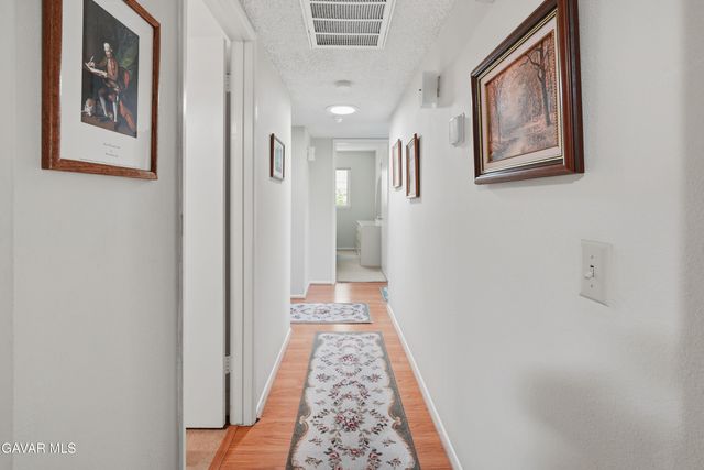 38452 Stanridge Avenue, Palmdale, CA 93550
