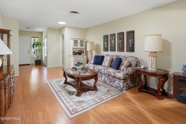 38452 Stanridge Avenue, Palmdale, CA 93550