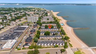 42 West Walk 42, West Haven, CT 06516